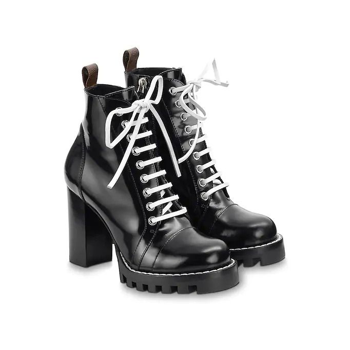 bottine a talon lacet