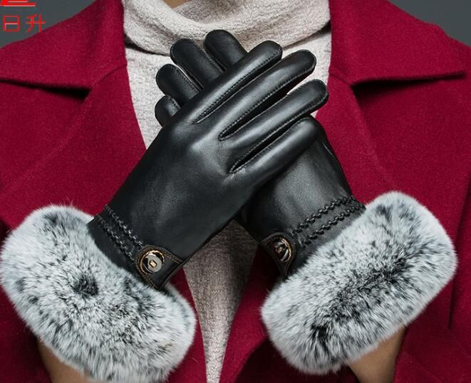 otter fur gloves