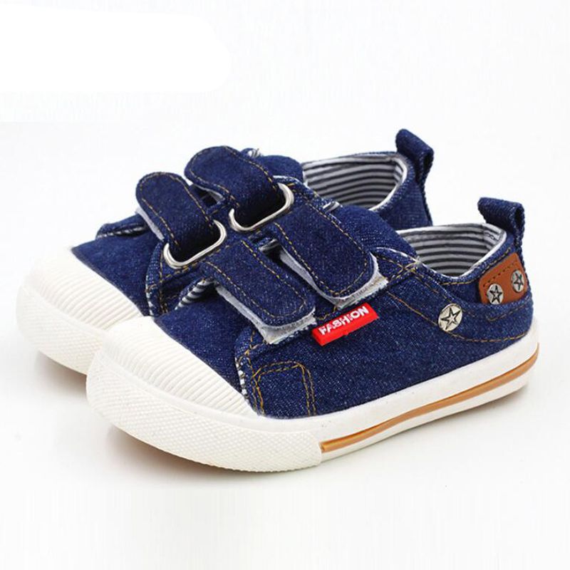 comfy canvas sneakers