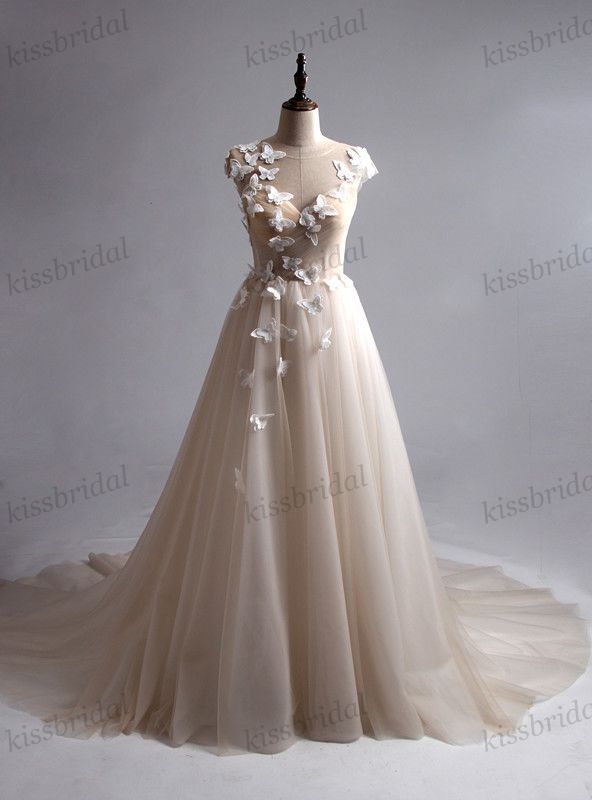 Download Discountboho Lace Wedding Dresses 3d Butterfly Cheap Summer Beach Bohemai Bridal Gowns Real Photos Tulle Plus Size Wedding Gowns From Kissbridal 183 92 Dhgate Com