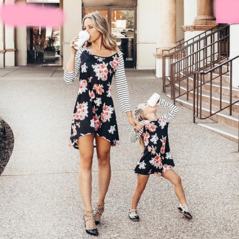 Vestidos Para Madres E Hijas Moda Floral Impreso Trajes A Juego La Familia Vestido De Manga A Rayas Ropa Para Mather Y Niños De 20,84 € | DHgate