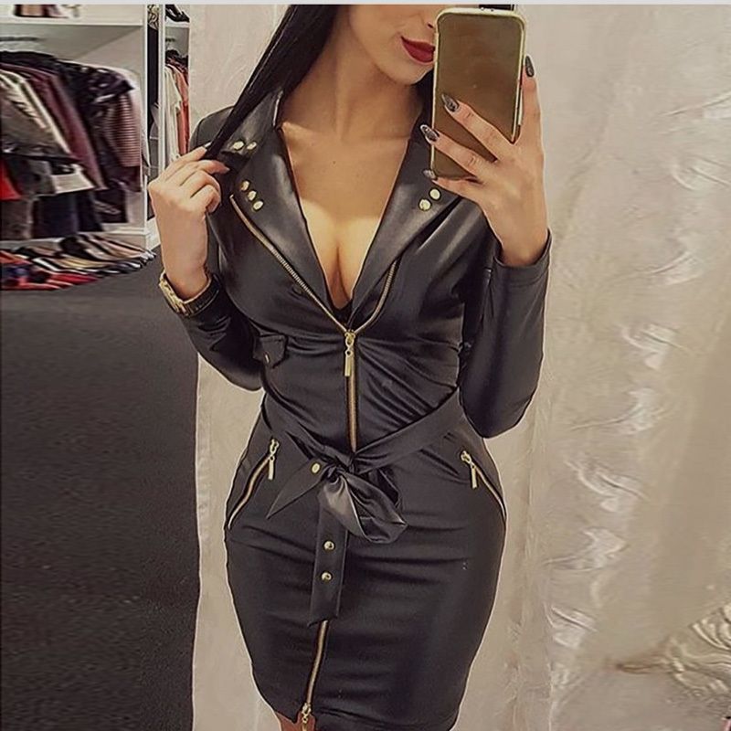 vestido couro manga longa