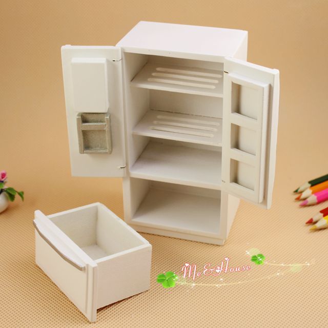 diy dollhouse fridge