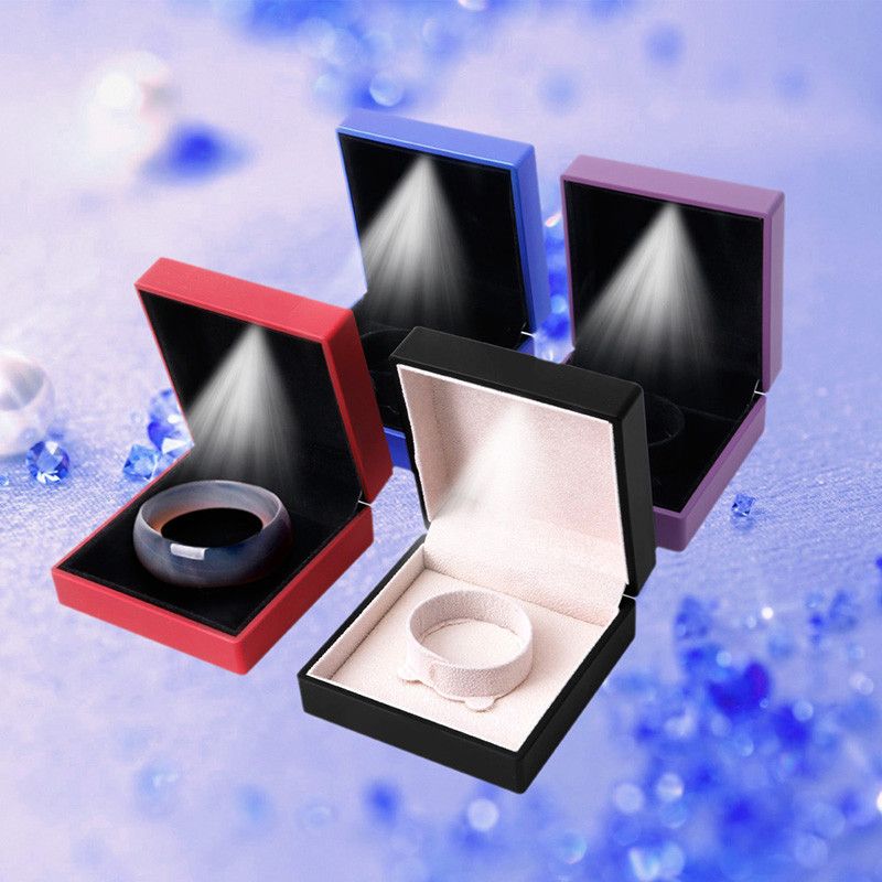 2020 LED Light Engagement Bracelet Box Jewelry Wedding Gift Box Case