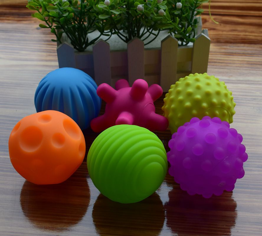 textured multi ball set