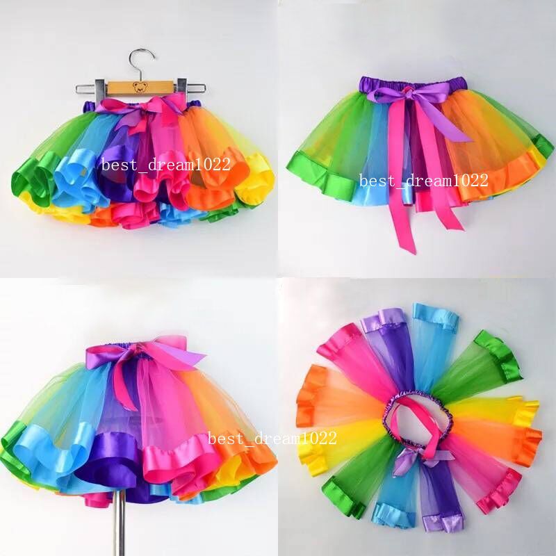 roupas coloridas infantil