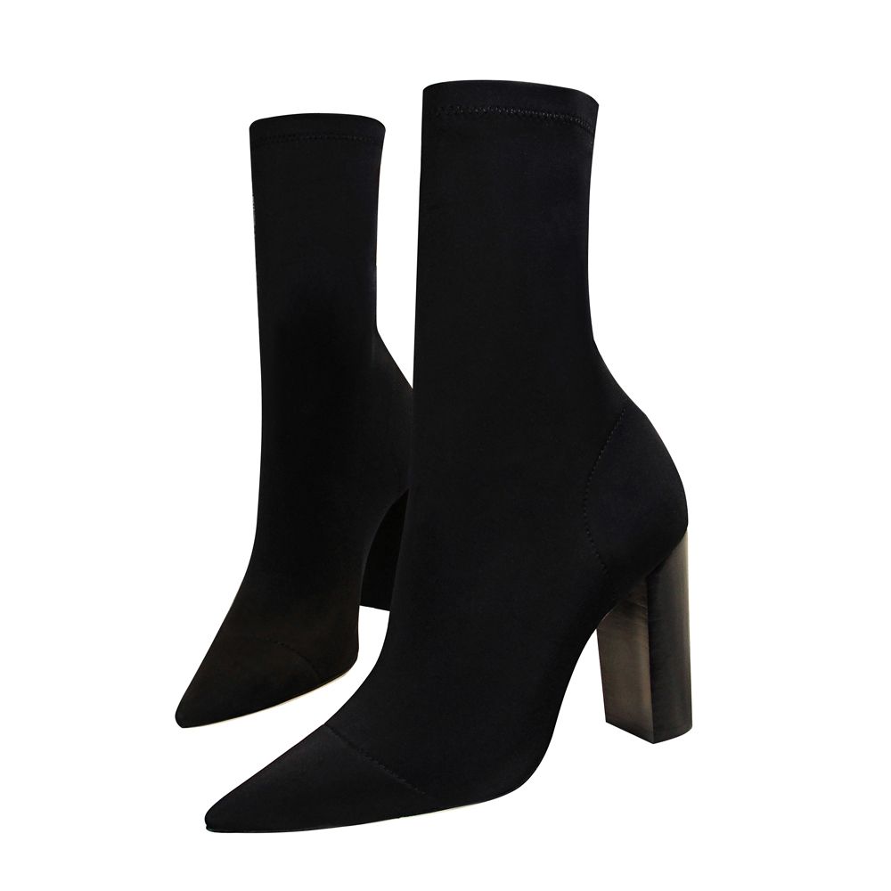 boot pumps