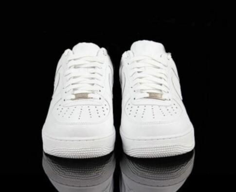 flat white tennis shoes