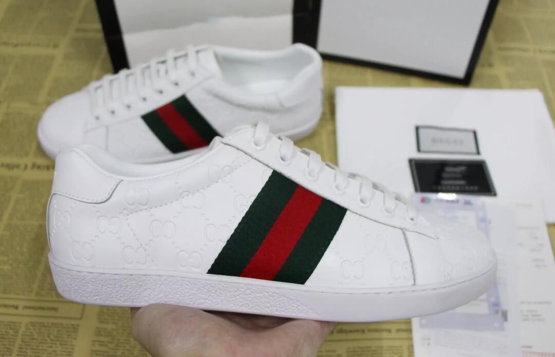 Trainers with red and green stripe Clearance
