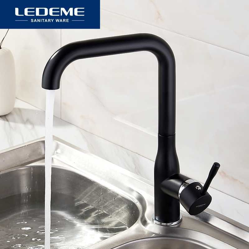 2020 Ledeme Spray Paint Swivel Kitchen Faucet Brass Material