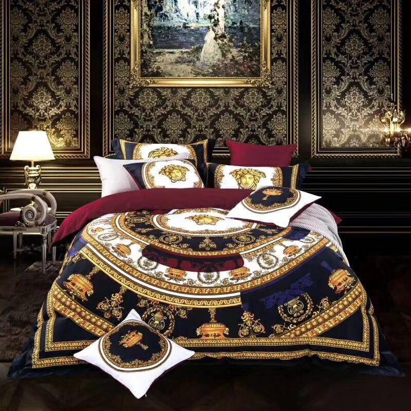 European Style Luxury 100 Cotton Brand V Gold Bedding Set King