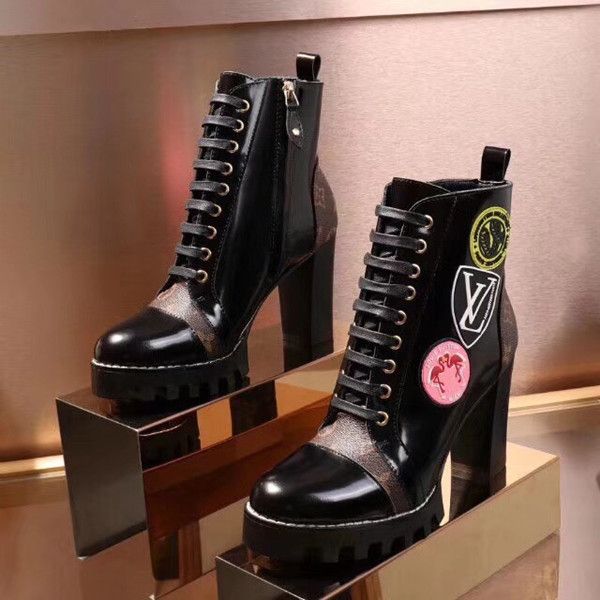 luggage labels boots