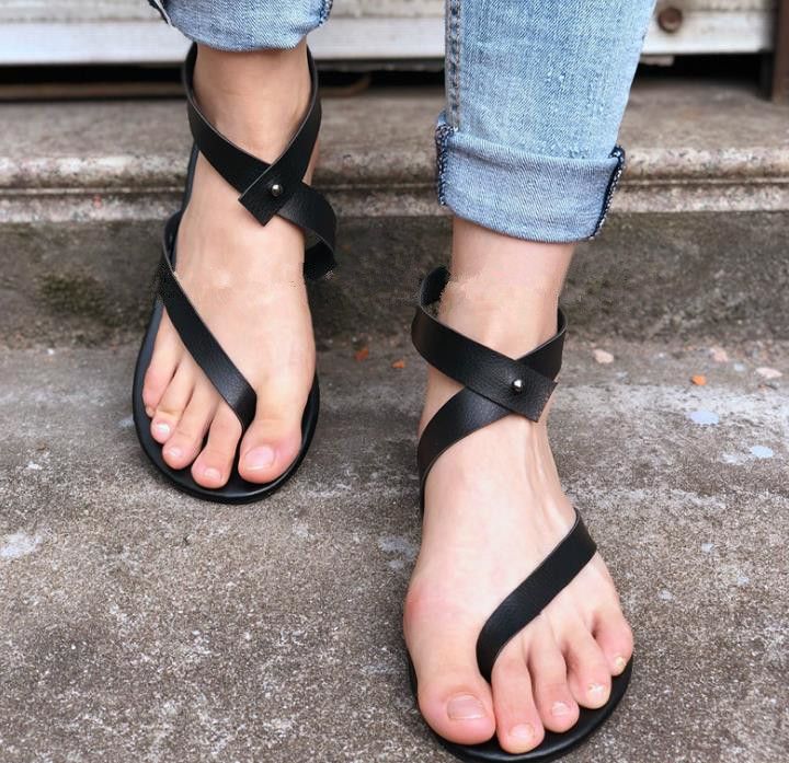 trendy flip flops 2019