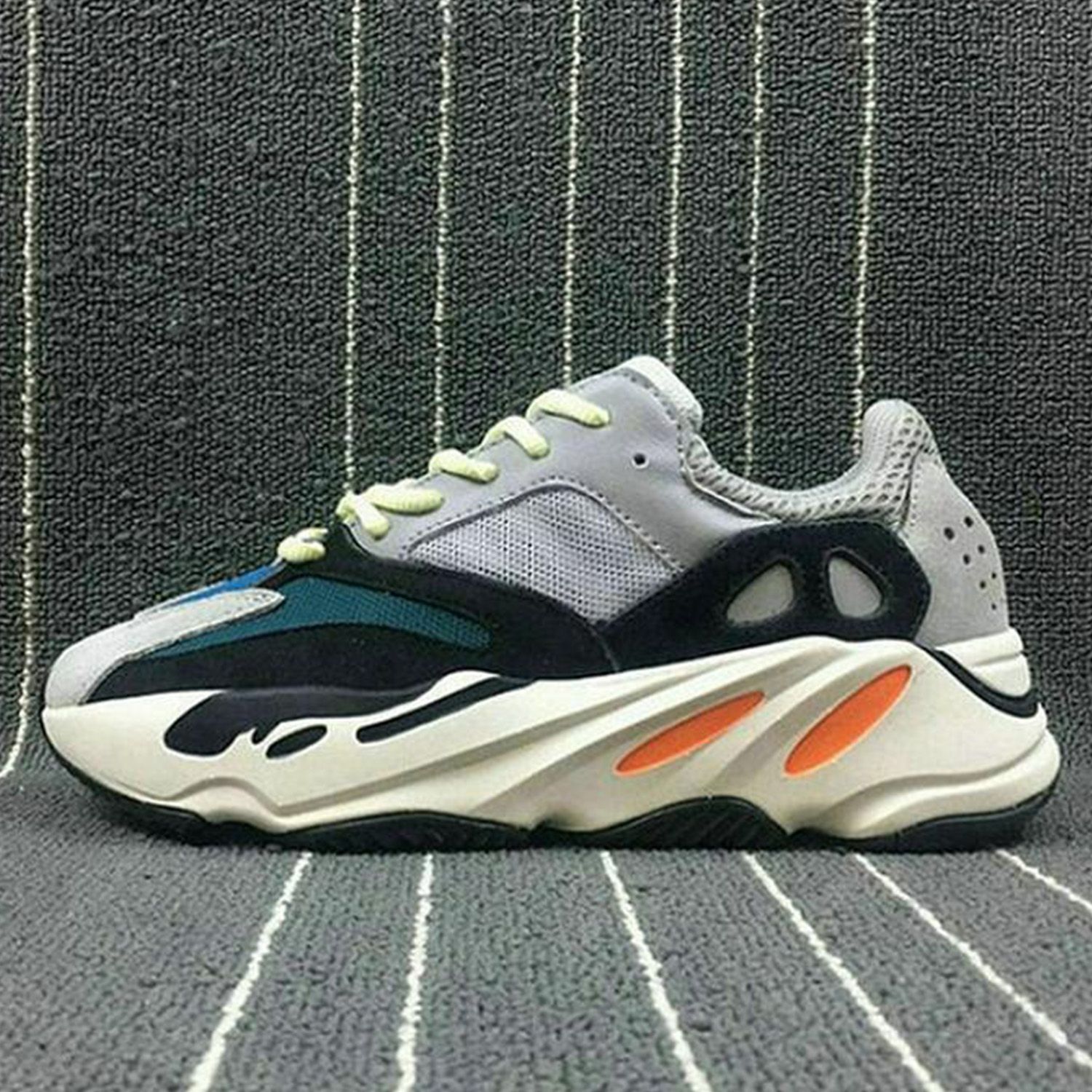 Acquista Boost 700 Wave Runner 2018 Kanye West Scarpe Da Corsa Scarpe Da Uomo Scarpe Da Ginnastica Da Donna Scarpe Sportive Da Uomo 700 Scarpe Sportive Boost A 228,03 € Dal Wct1037155579 | DHgate.Com