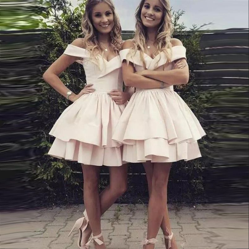 2019 Vestidos de dama de honor de color rosa pálido cortos Una línea de vestidos de 2019 Vestidos de dama de honor de color rosa pálido cortos Una línea de vestidos de