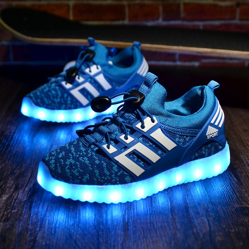 Zapatos atléticos para niños brillantes con niños USB LED LED encendido zapatillas de deporte para