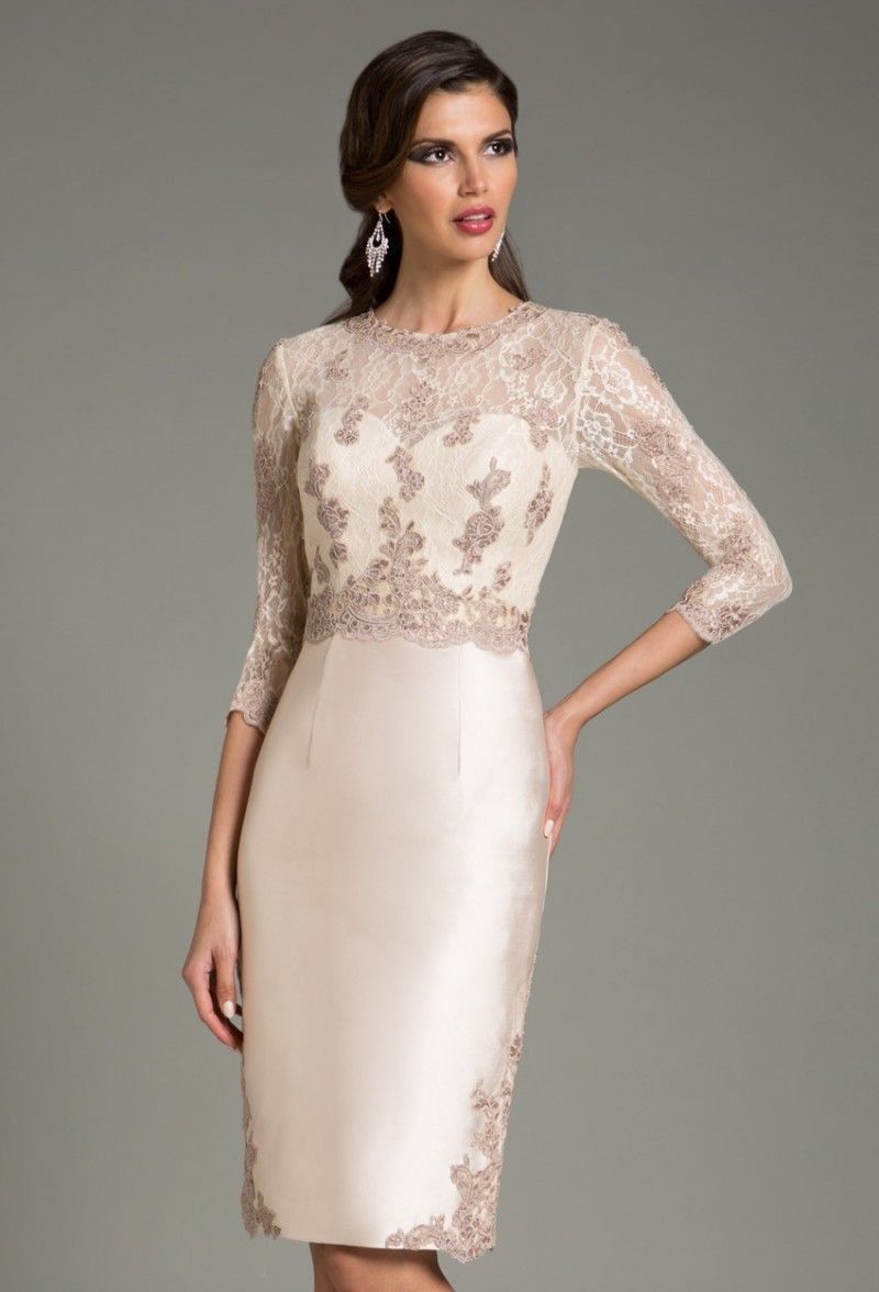 Elegant Knee Length Mother Of The Bride Dresses Top Lace Appliqued 3/4