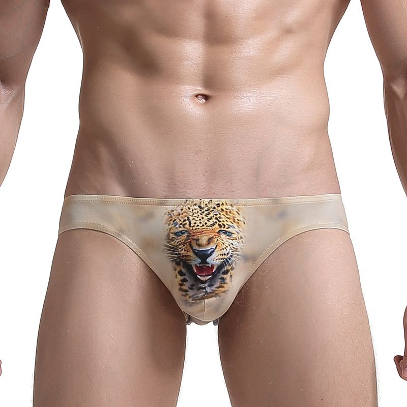 Трусы с рисунком волка