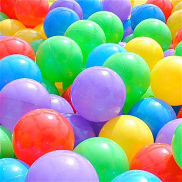 kids play balls