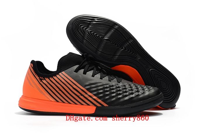 magista futsal shoes