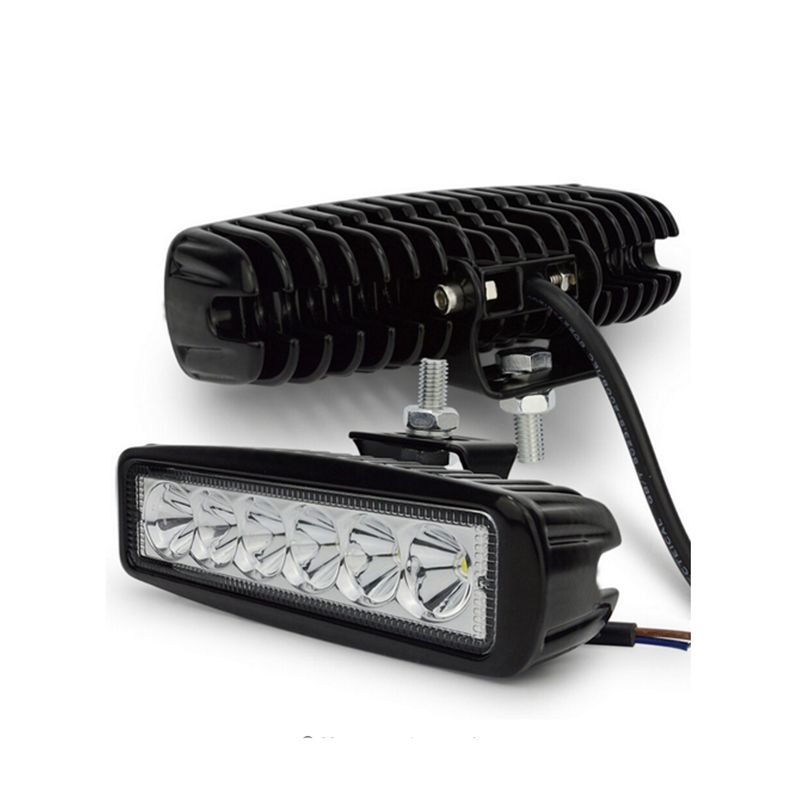 LncBoc 18W LED Fari Lampada Luce di Lavoro per off-road Camion per Auto Luce di Inondazione ATV SUV 12V Pack of 1 