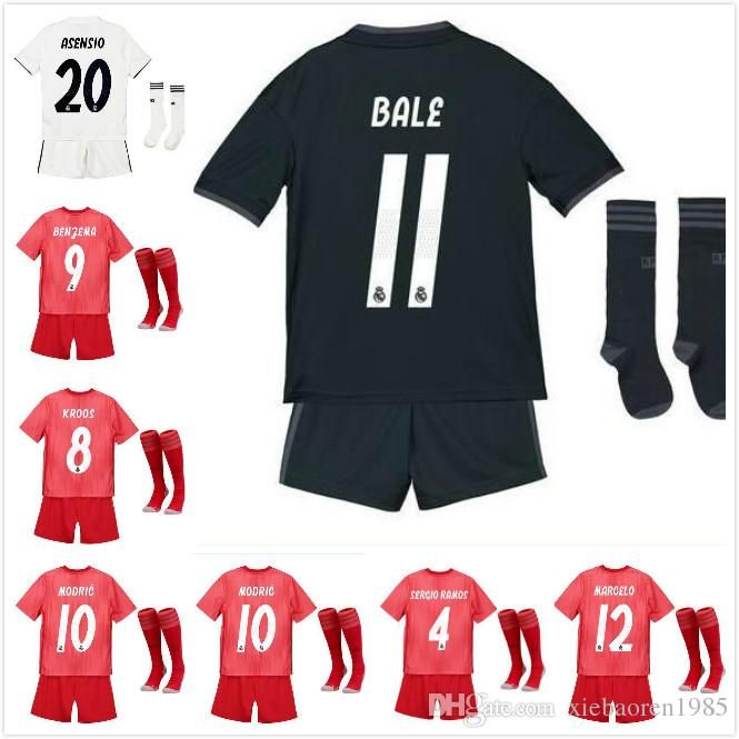 Großhandel 2018 2019 Real Madrid Kids Nach Hause Trikots 18 19 Real Madrid Kinder Set RONALDO BENZEMA ISCO BALE SERGIO RAMOS MORATA ASENSIO NAVAS Großhandel 2018 2019 Real Madrid Kids Nach Hause Trikots 18 19 Real Madrid Kinder Set RONALDO BENZEMA ISCO BALE SERGIO RAMOS MORATA ASENSIO NAVAS