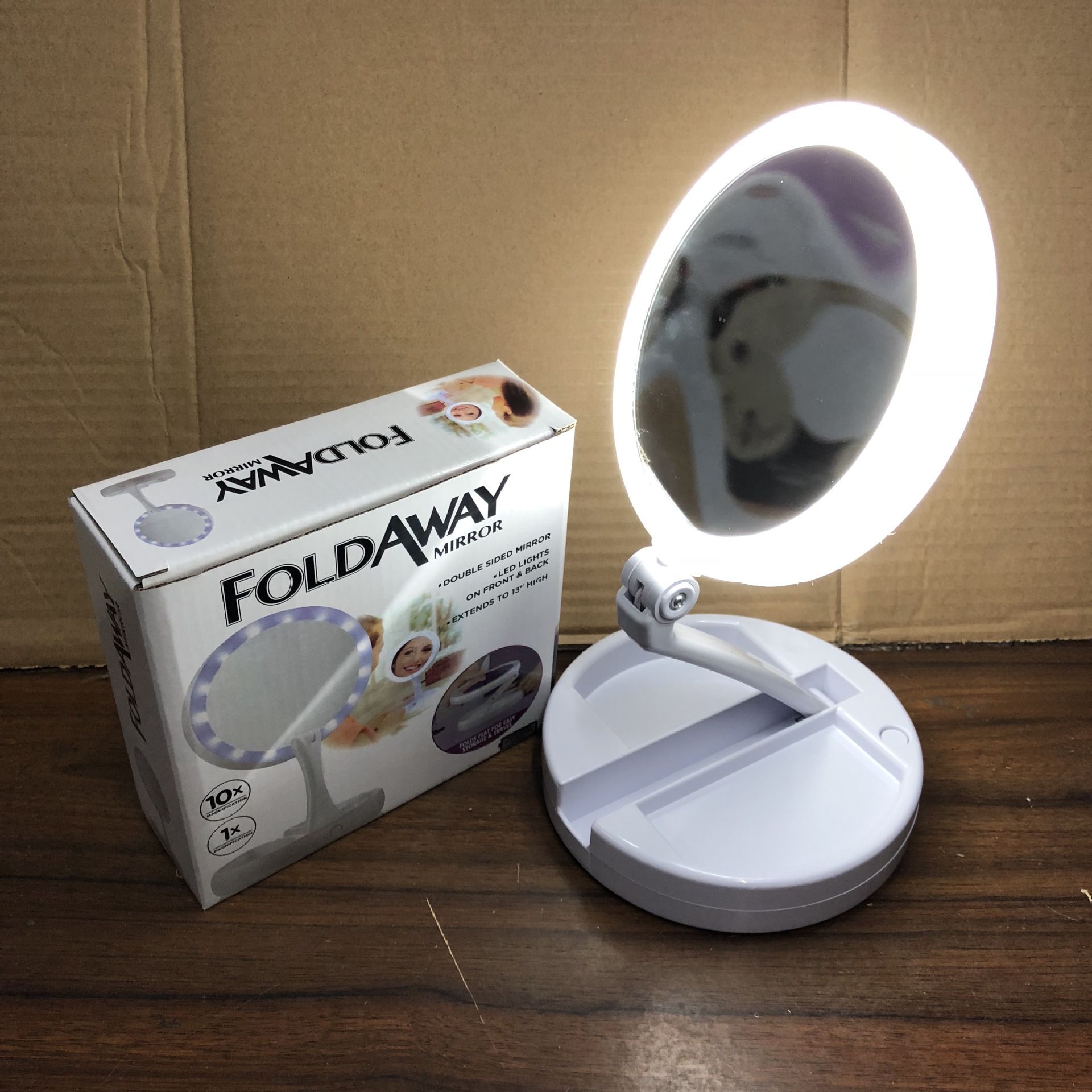 USB Portable LED Lighted Makeup Mirror Vanity Compact Women Pocket