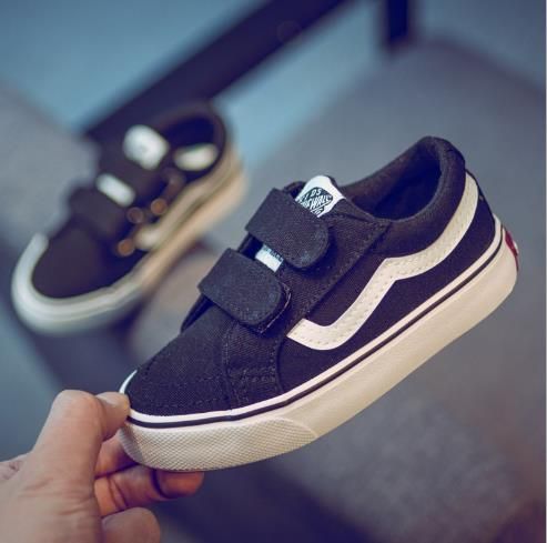 Großhandel Kinder Schuhe Neue Kinder Leinwand Weiße Schuhe Männer Und Frauen S Magische Aufkleber Casual Schuh Von Jingyaxuan08, $12.62 Auf Großhandel Kinder Schuhe Neue Kinder Leinwand Weiße Schuhe Männer Und Frauen S Magische Aufkleber Casual Schuh Von Jingyaxuan08, $12.62 Auf