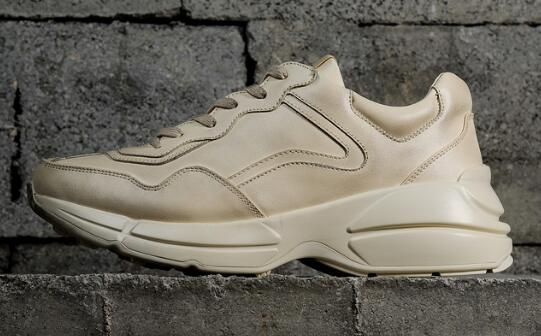 vintage sneaker shop