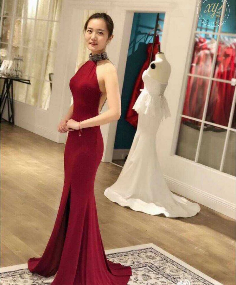 Vestido Trompeta De Cuello Alto De Terciopelo Cosido Con Mal Vestido Trompeta De Cuello Alto De Terciopelo Cosido Con Mal