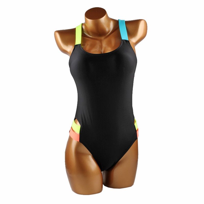 monokini ouvert