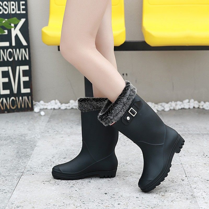 best shoes for summer rain
