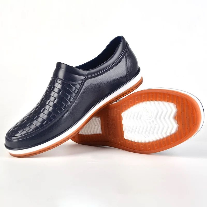 rainy season mens shoes