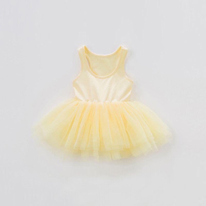 女の赤ちゃんのドレス1