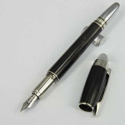 black wave fountain pen