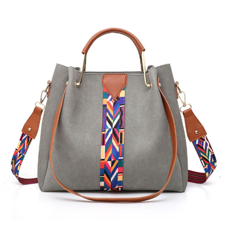 tote bag fashion trend