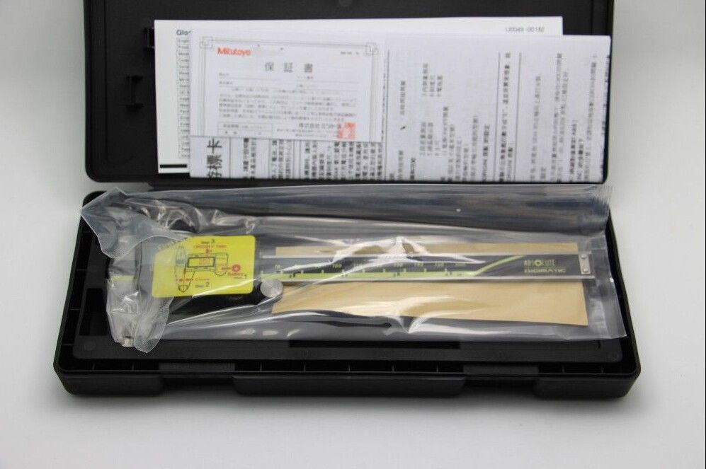Mitutoyo 500-196-20//30 200mm//8/" Absolute Digital Digimatic Vernier Caliper