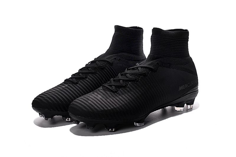 all black mens soccer cleats