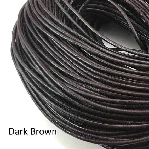 Темно коричневый