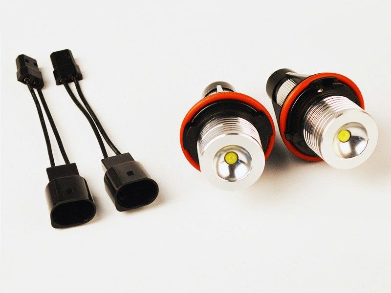 Какие лампы бмв е39. Bmw e60 лампа габаритов. Led лампочки на ангельских глазках на bmw x5 e53. Лампы ангельские глазки е39. Лампа противотуманки бмв е46.