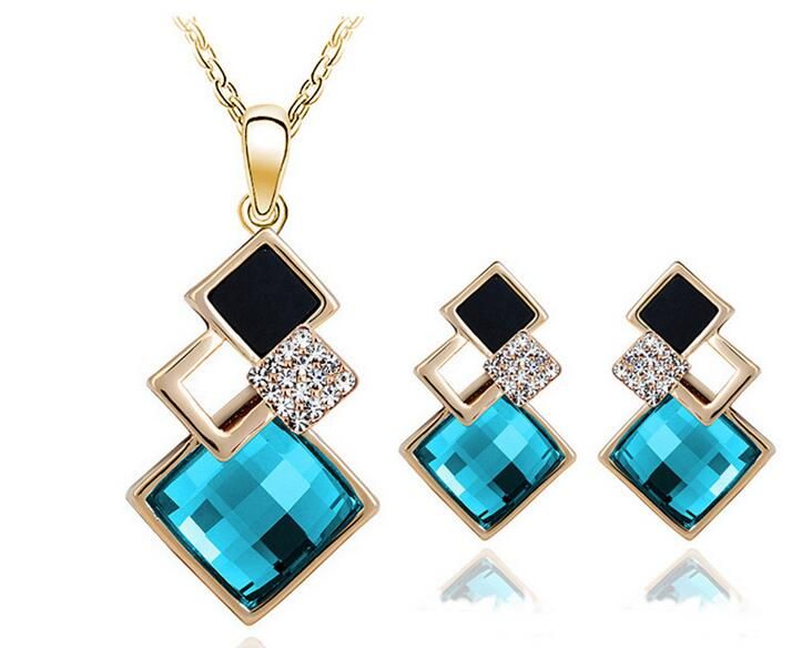 belt buckle necklace