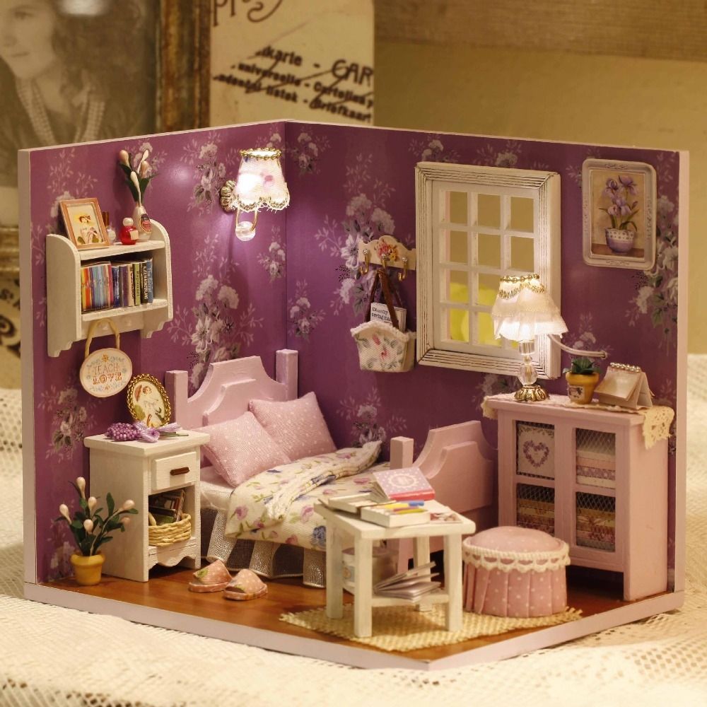 1:32 Scale Wooden Handmade Dollhouse Miniature DIY Kit Cute Room Dream House 