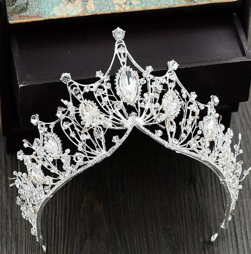 Grosshandel Prinzessin Handgemachte Krone Braut Brautkleid Hochzeitskleid Abendkleid Fotostudio Und Zubehor Von Pangxinjing 13 09 Auf De Dhgate Com Dhgate