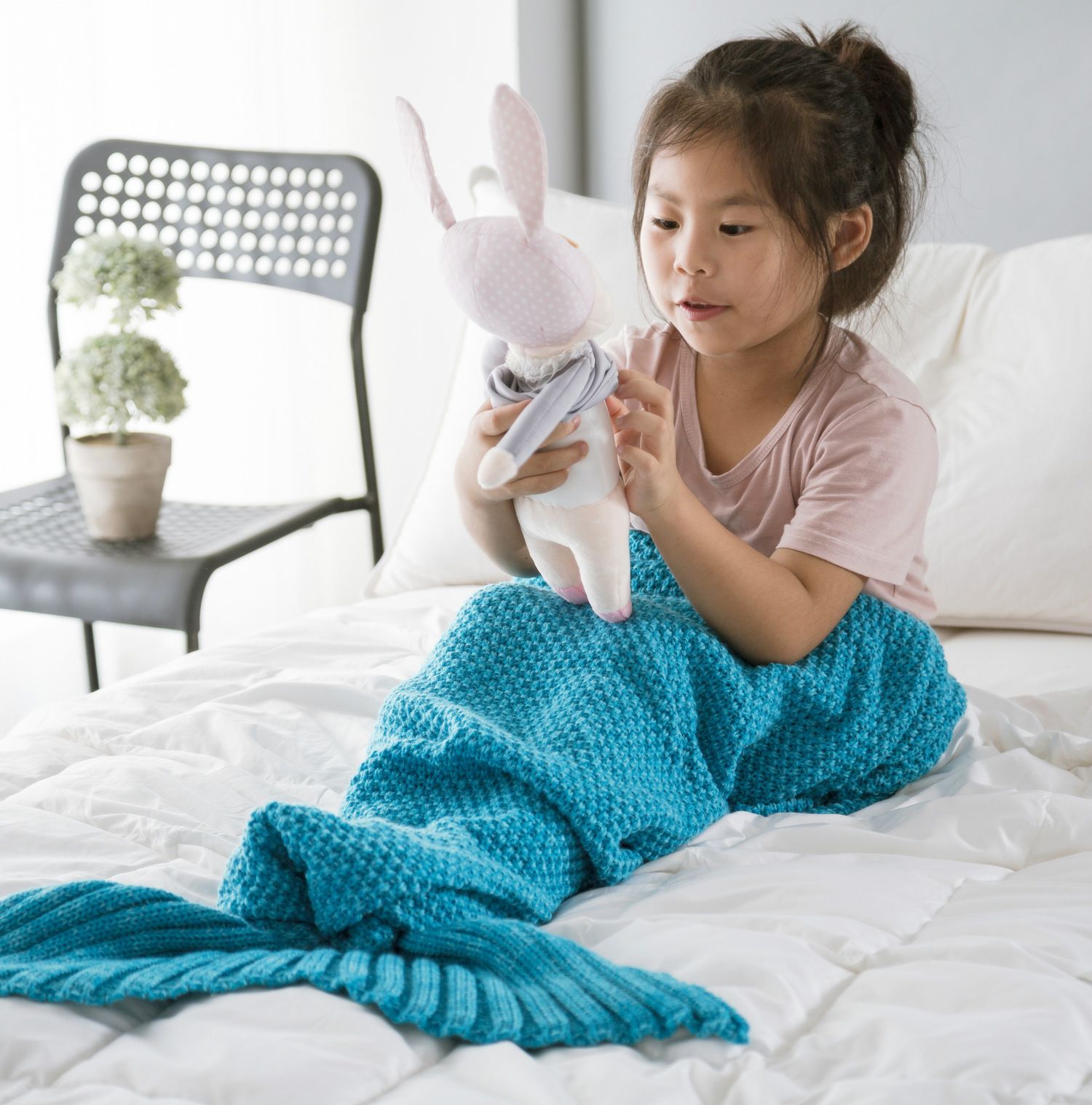 New Snow Flake Winter Cosey Mermaid Tail Blanket Rugs Sleeping Bag Warm Bed Red