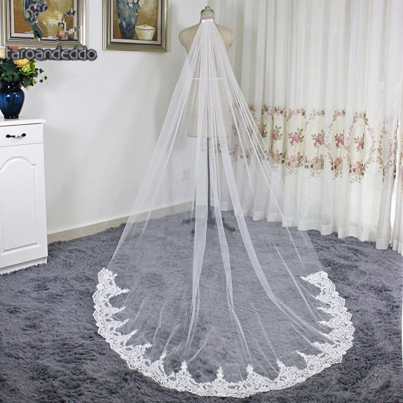 Cathedral Length Applique Lace Real Lace Wedding Veils With Comb