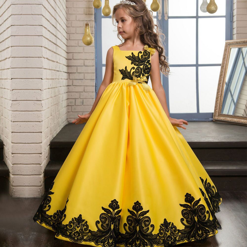 vestido de princesa amarelo