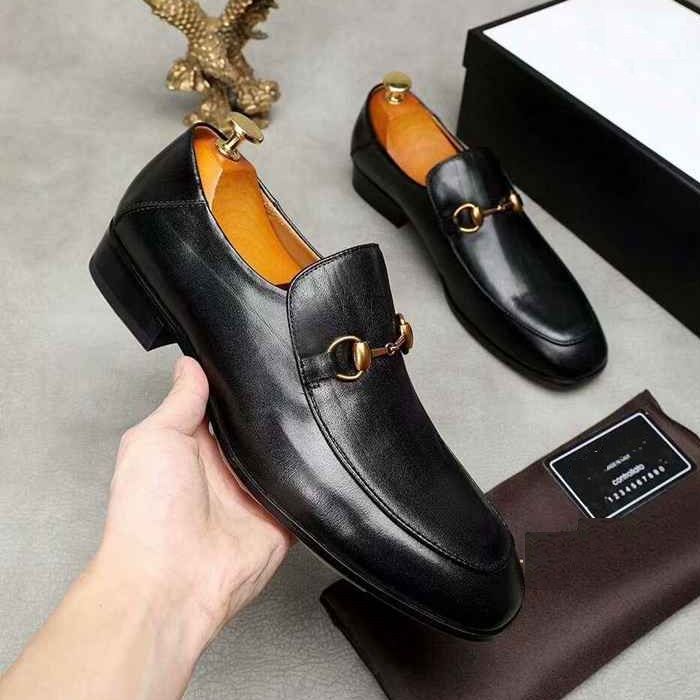 zapatos sin agujetas traje