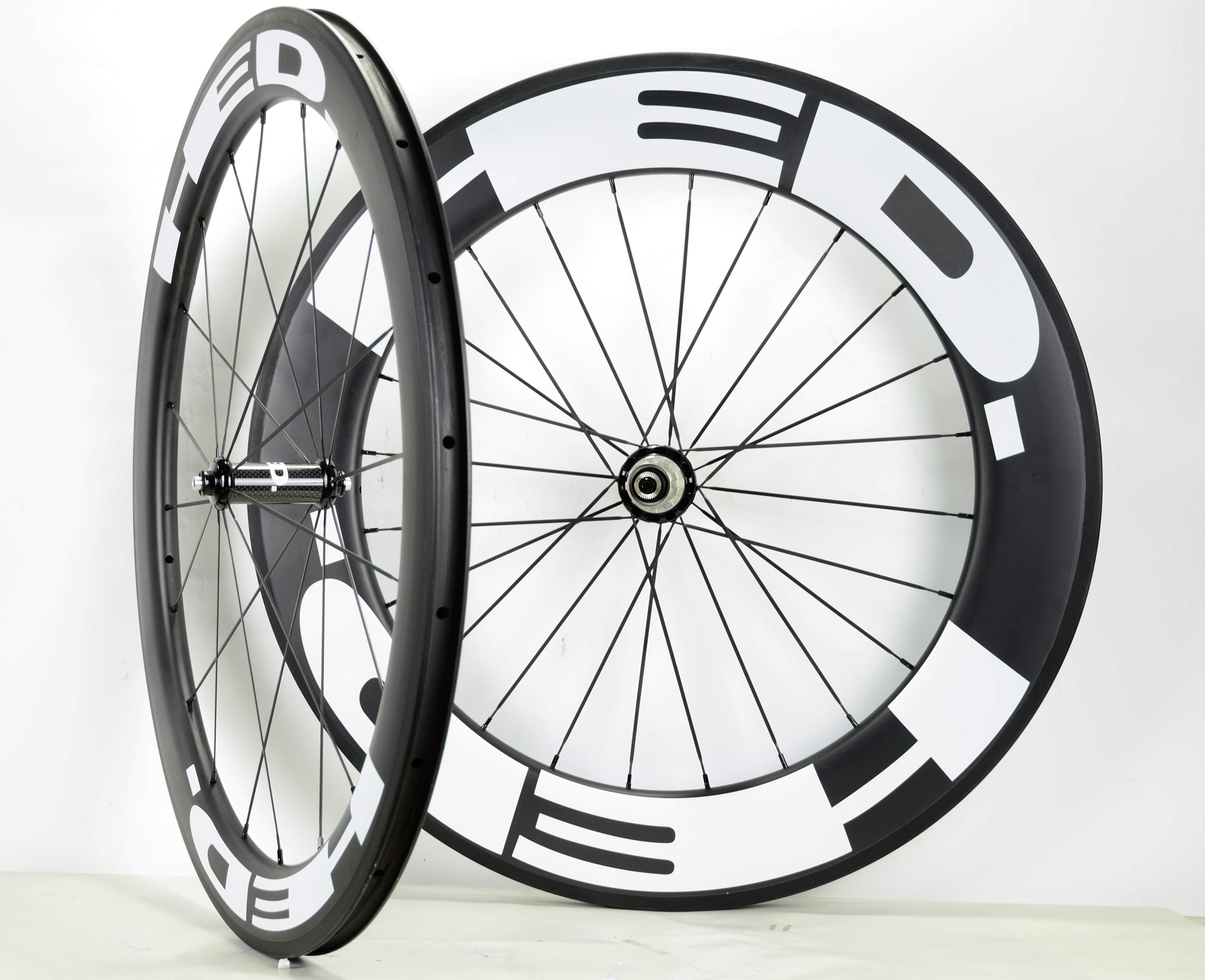 carbon rear wheel 700c