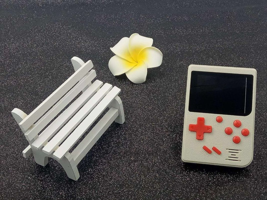 129 classic games built in