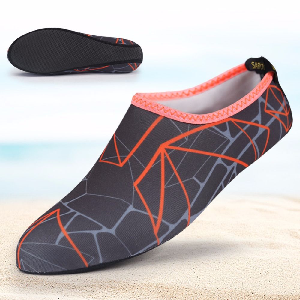 non skid water shoes